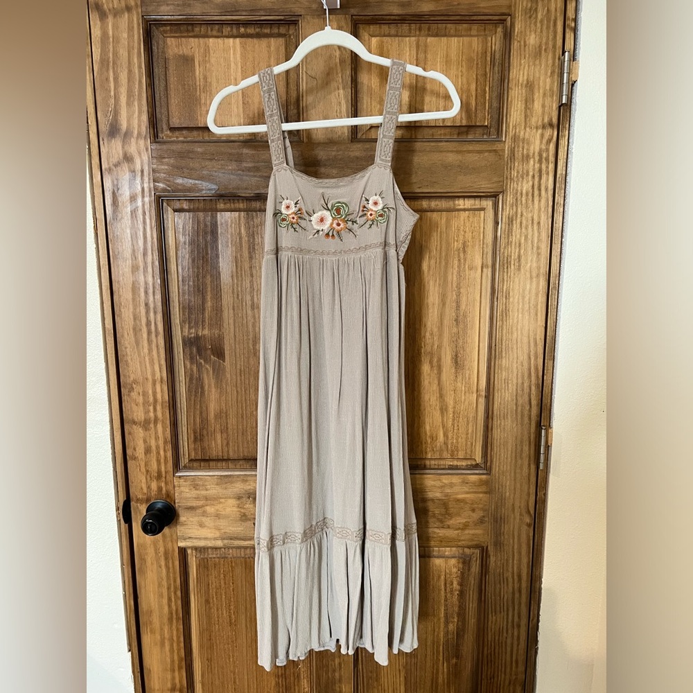 In Loom Midi Dress